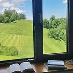 Couette-café Swoboda Na Szczycie Gory Z Dala Od Miasta