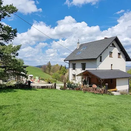 Swoboda Na Szczycie Gory W Zimie Dojazd Tylko 4x4 브렌나