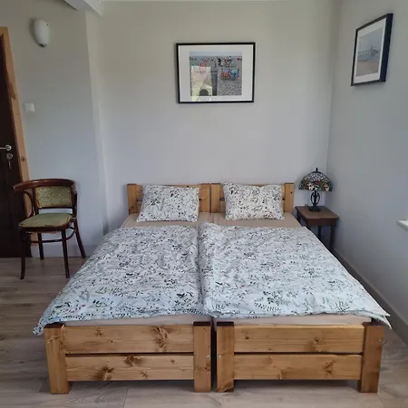 Swoboda Na Szczycie Gory W Zimie Dojazd Tylko 4x4 브렌나