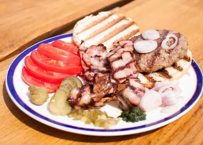 Swoboda Na Szczycie Gory W Zimie Dojazd Tylko 4x4 브렌나