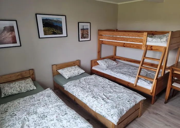 Swoboda Na Szczycie Gory Z Dala Od Miasta Brenna